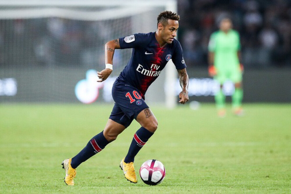 篮球湖人今日调整轮换，新阵容效果显著