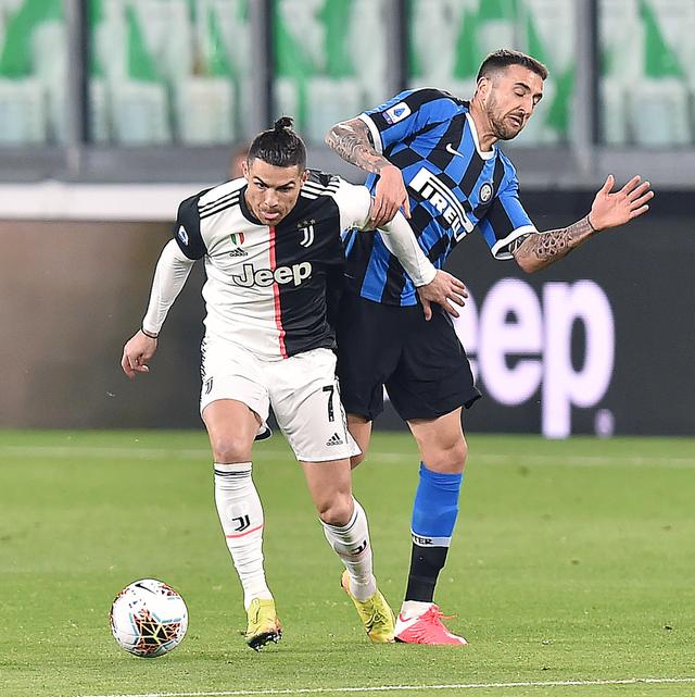 佩德里：我必须提高进球能力，我哥还给我定了赛季进球目标